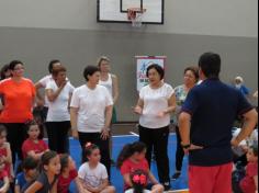 Aula de Educação Física com os avós nos segundos anos