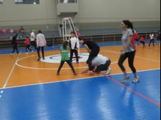 Aula de Educação Física com os avós nos segundos anos