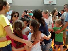 Aula de Educação Física com os avós nos segundos anos