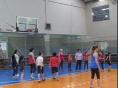 Aula de Educação Física com os avós nos segundos anos