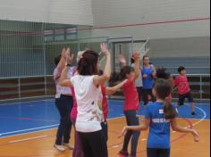 Aula de Educação Física com os avós nos segundos anos