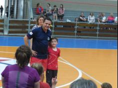 Aula de Educação Física com os avós nos segundos anos