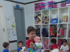 Trabalho com medidas e tamanhos no Infantil III A