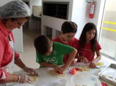 2º ano C recebe a vovó Rosa