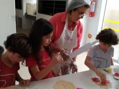 2º ano C recebe a vovó Rosa