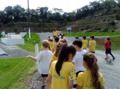 Grupo Alegria visita o aterro sanitário de Itajaí