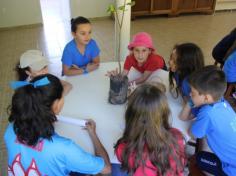 Grupo Mentes Iluminadas aprende e se diverte no espaço verde