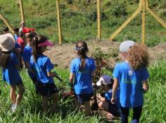 Grupo Mentes Iluminadas aprende e se diverte no espaço verde