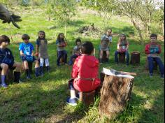 Alunos do período integral  aprendendo muito no Espaço Verde!