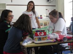 Dia de entregar materiais e conhecer a nova professora!