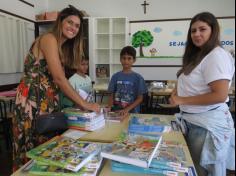 Dia de entregar materiais e conhecer a nova professora!