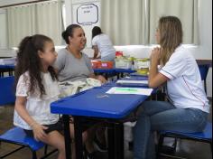 Dia de entregar materiais e conhecer a nova professora!