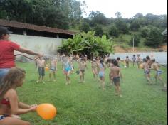 Brincadeiras com água no Espaço Verde