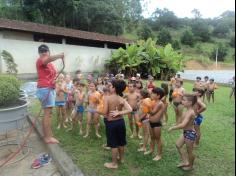 Brincadeiras com água no Espaço Verde