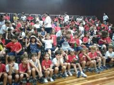 Segundos anos assistem teatro no SESC