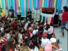 Educação Infantil e 1ºs anos visitam a vila da Regata Volvo Ocean Race