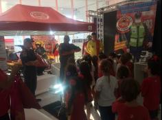 Educação Infantil e 1ºs anos visitam a vila da Regata Volvo Ocean Race