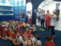 Educação Infantil e 1ºs anos visitam a vila da Regata Volvo Ocean Race