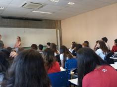 Grupo das Olimpíadas de Matemática participa de aula na UFSC