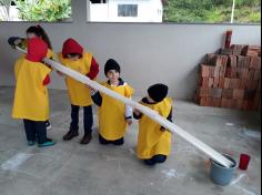 2º C e 3º C participam de aula de campo no Espaço Verde