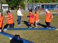 2º ano E e 3º ano E participam de aula de campo no Espaço verde com o LEAS