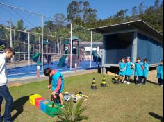 2º ano E e 3º ano E participam de aula de campo no Espaço verde com o LEAS