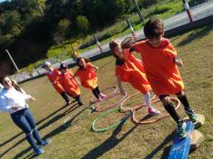 2º ano E e 3º ano E participam de aula de campo no Espaço verde com o LEAS