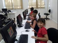 Segundos anos no Laboratório de Informática