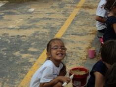 Super Leitores brincam e se divertem na caixa de areia