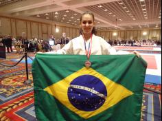 Aluna atleta conquista medalha para o Brasil