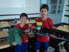 Brinquedos e brincadeiras no 3º ano