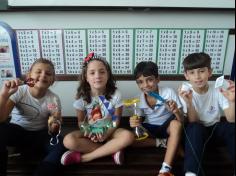 Brinquedos e brincadeiras no 3º ano