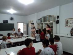 4º anos A, B, C e D  visitam o laboratório de Biologia