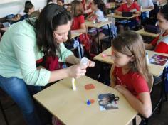 5º ano B em: Maio, um mês que é só delas.