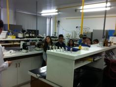 Saída de Campo leva alunos do EM aos laboratórios da Univali