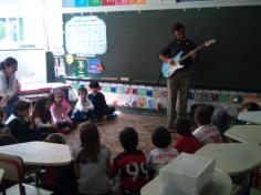 Show de guitarra com o papai André