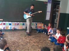 Show de guitarra com o papai André