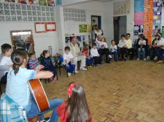 Grupo Super Leitores homenageia os pais