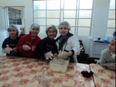 4ºB faz deliciosos Cookies!