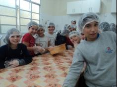 4ºB faz deliciosos Cookies!