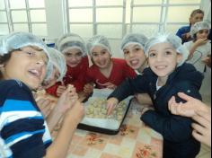 4ºB faz deliciosos Cookies!