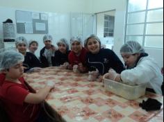 4ºB faz deliciosos Cookies!