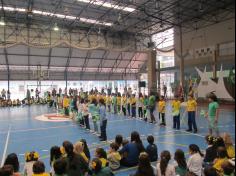 Educação Infantil e 1ºs anos participam da sessão cívica