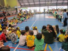 Educação Infantil e 1ºs anos participam da sessão cívica