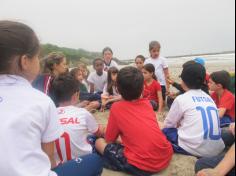 Segundos anos C, D e E em: Aula-passeio na praia