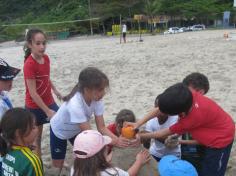 Segundos anos C, D e E em: Aula-passeio na praia