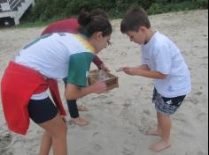 Segundos anos C, D e E em: Aula-passeio na praia