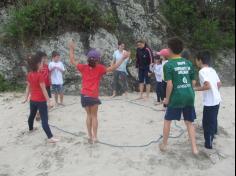 Segundos anos C, D e E em: Aula-passeio na praia