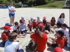 2ºs anos A e B em aula de campo na praia da Atalaia: aventuras e aprendizagens