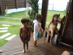 Banho de piscina do Infantil II B